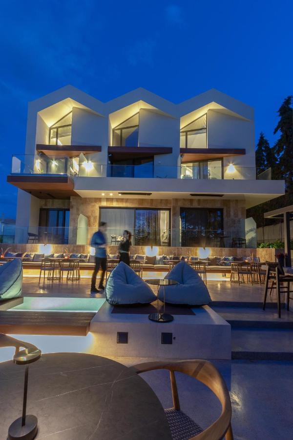 Acro Upscale Residences Corinth Exterior photo