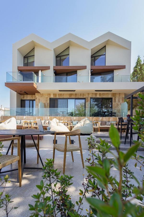 Acro Upscale Residences Corinth Exterior photo